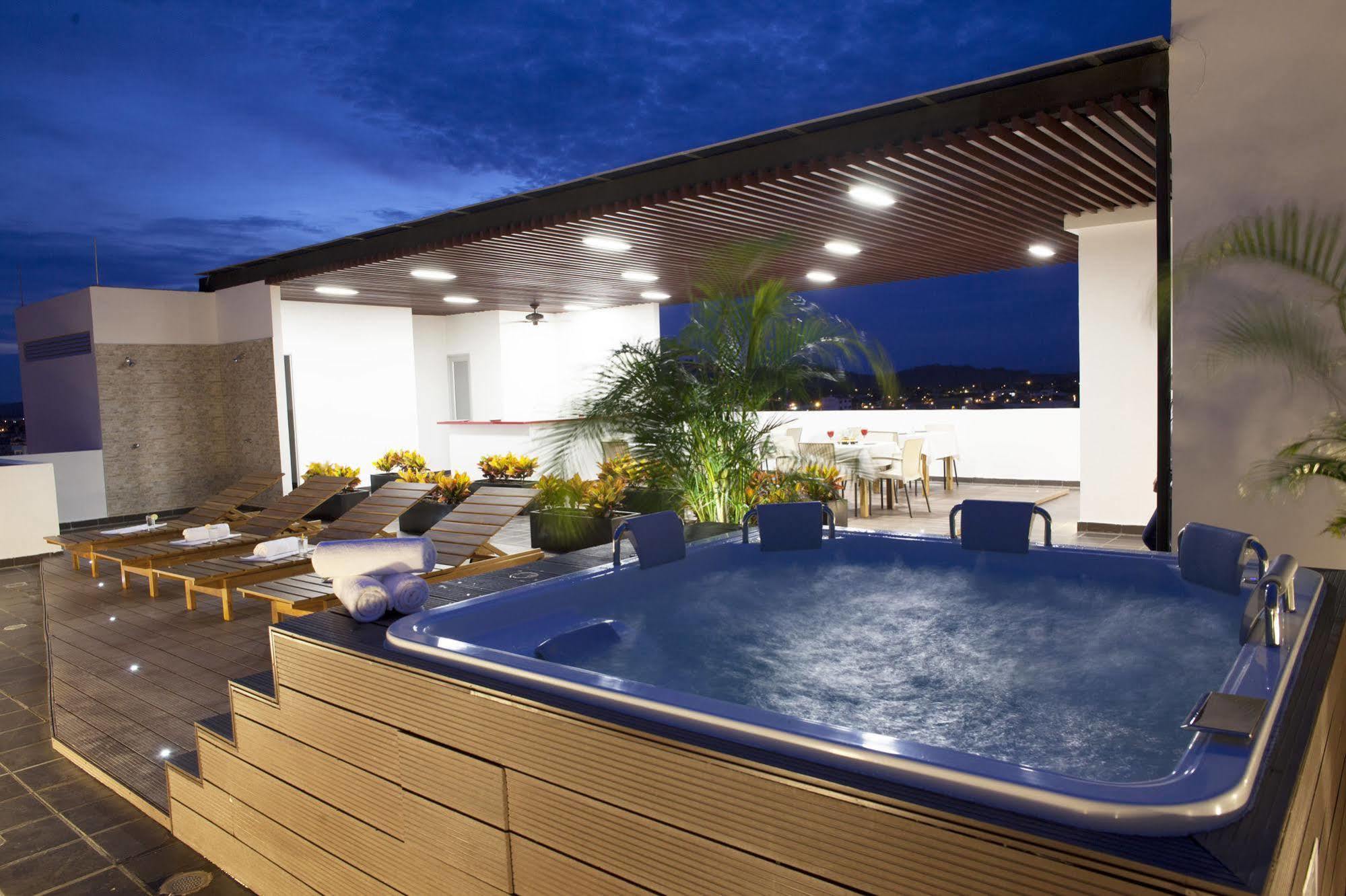 Hotel Cinco Montería Exterior photo